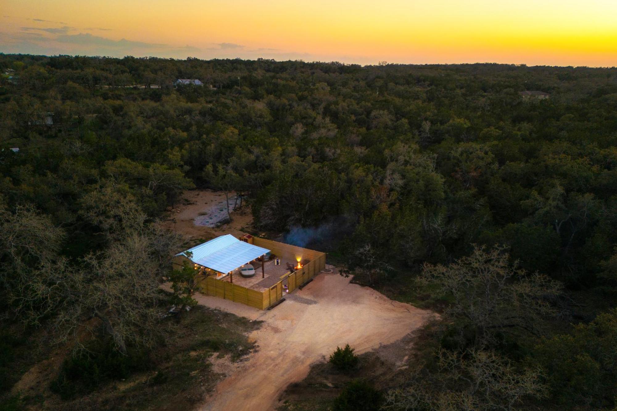 Romantic Luxury Retreat Hot Cold Pool & Sauna Wimberley Zewnętrze zdjęcie