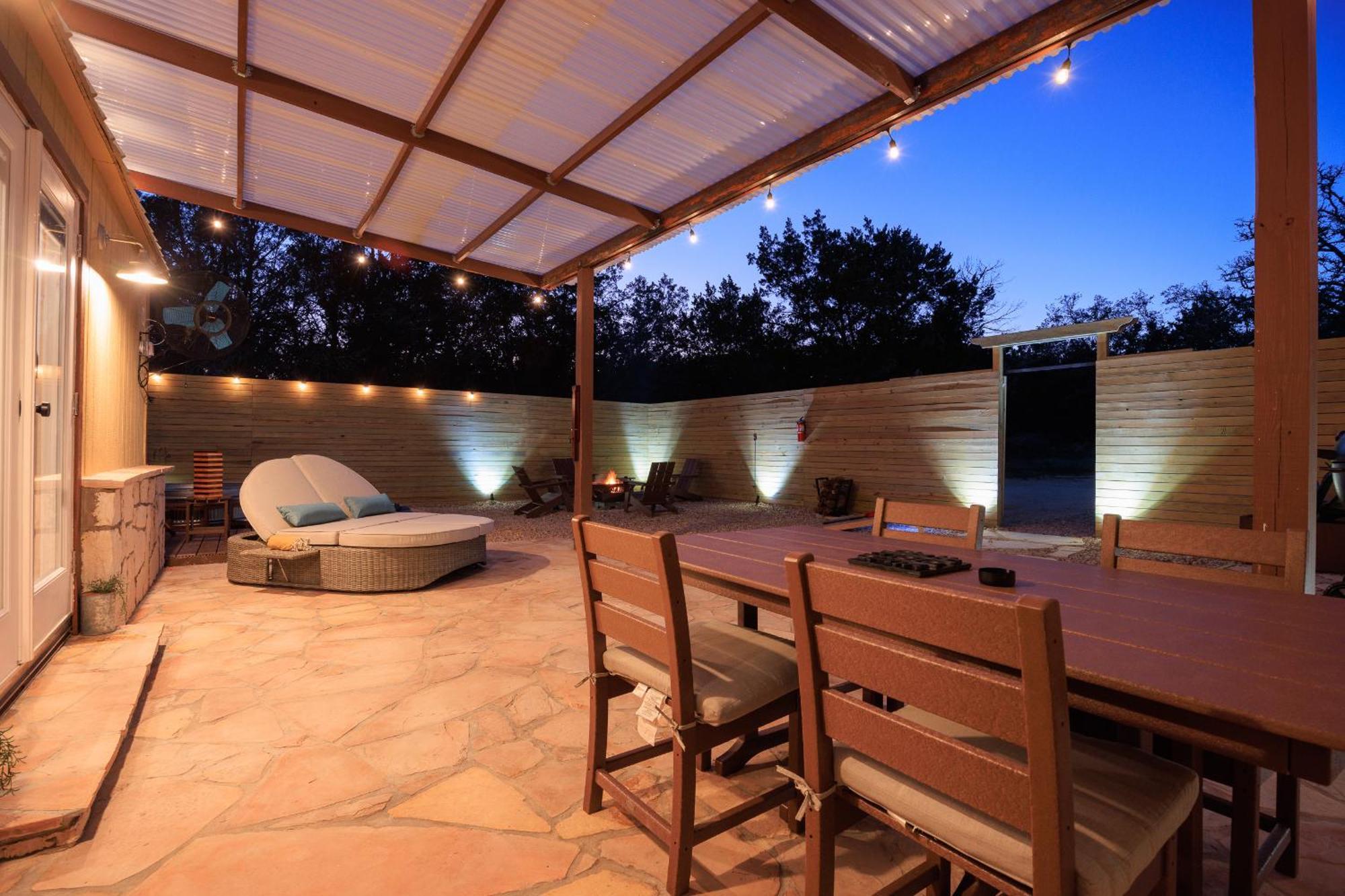 Romantic Luxury Retreat Hot Cold Pool & Sauna Wimberley Zewnętrze zdjęcie