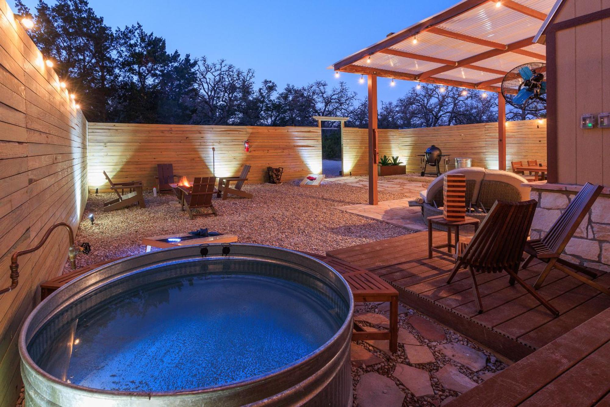 Romantic Luxury Retreat Hot Cold Pool & Sauna Wimberley Zewnętrze zdjęcie