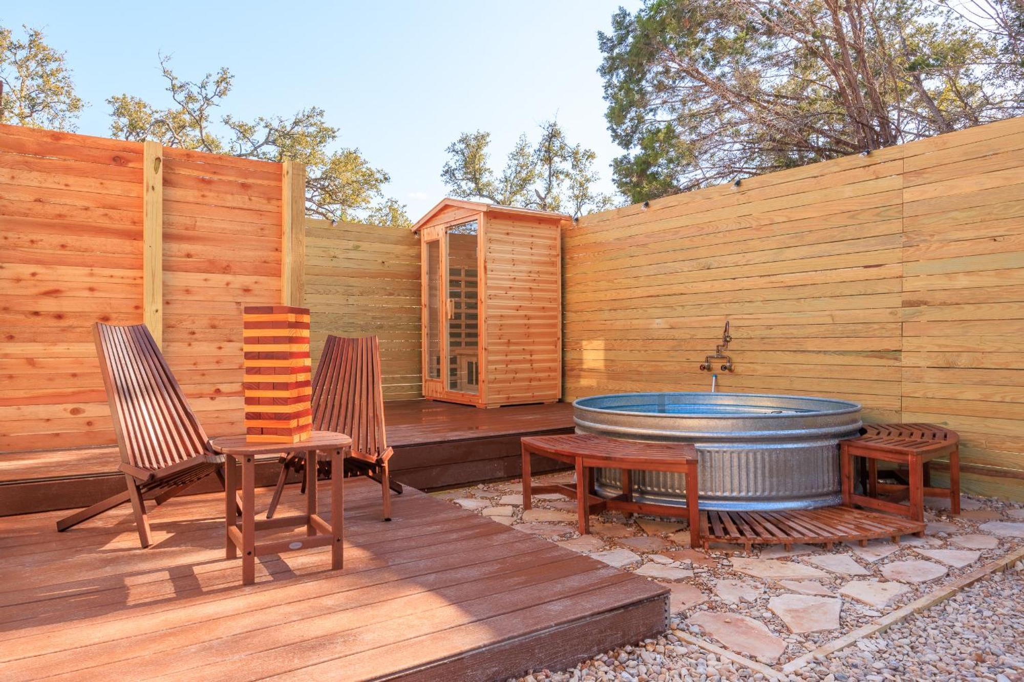 Romantic Luxury Retreat Hot Cold Pool & Sauna Wimberley Zewnętrze zdjęcie